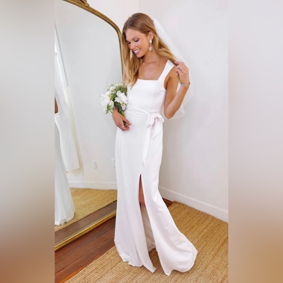 Show Me Your Mumu Paris Gown in White Stretch XL - Picture 2 of 8